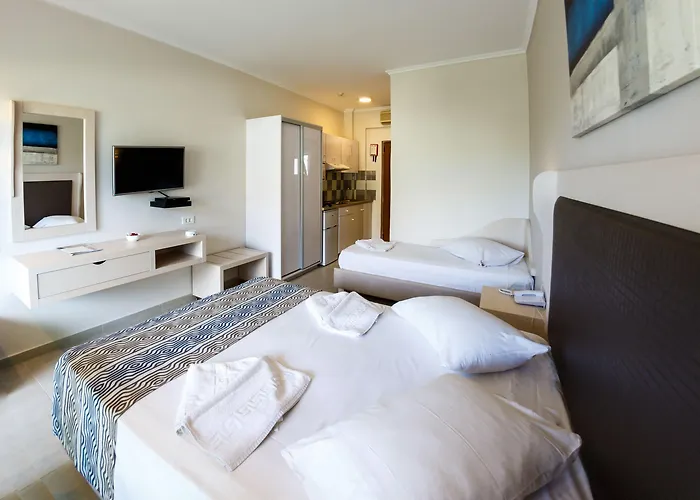 Marelen Zakynthos Καλαμάκι